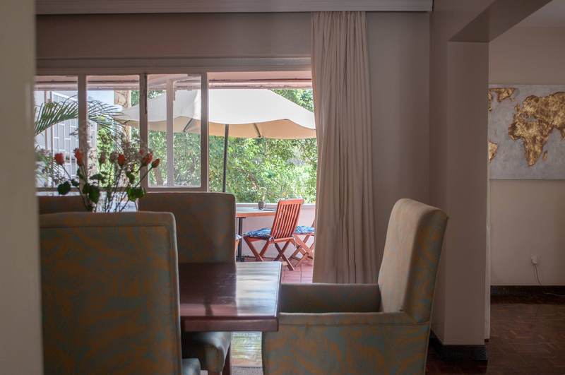 Honeysuckle - Bathroom